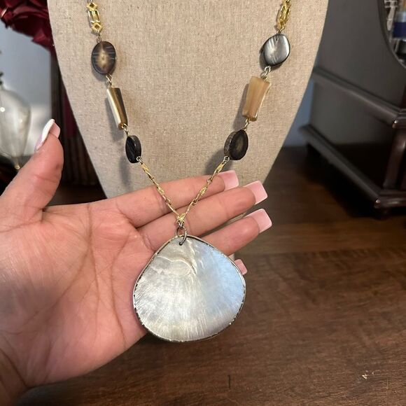 Vintage Hobe Signed Natural Shell & Polished Wood Shell Chain Necklace 1960s VTG - Picture 2 of 3